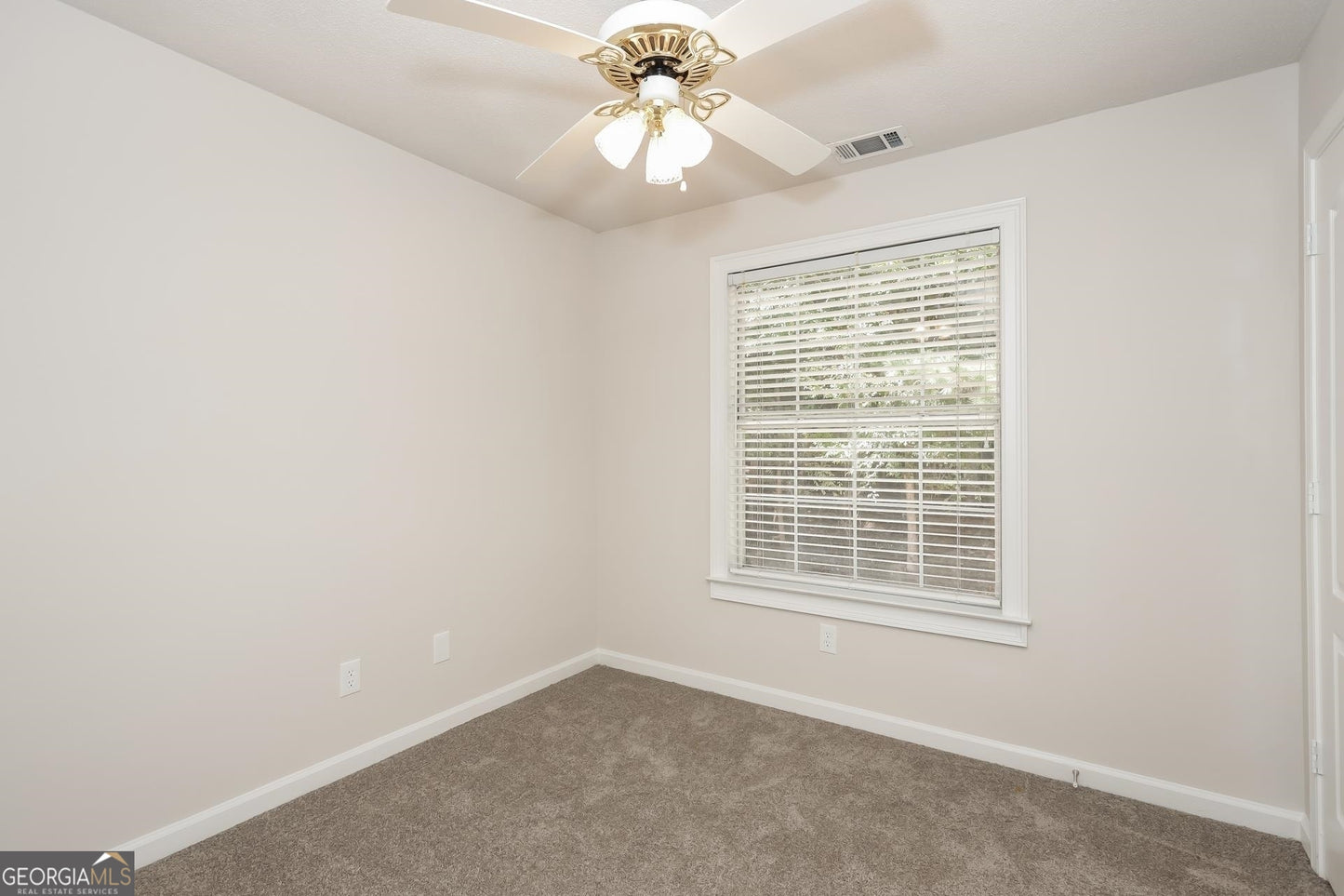 3 bedroom 2 bath house in Stockbridge