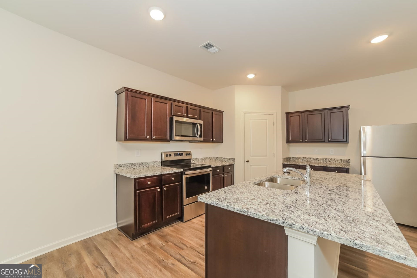 4 bedroom 2.5 bath house in Douglasville