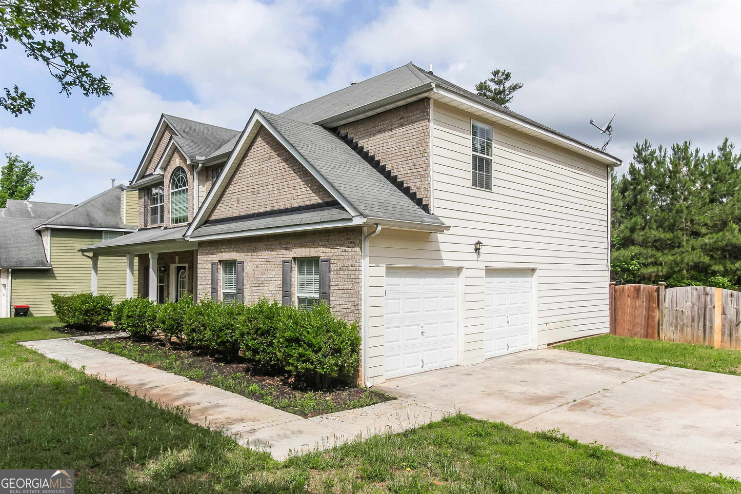 4 bedroom 3 bath house in South Fulton