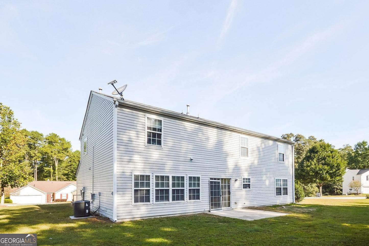 5 bedroom 2.5 bath house in Loganville