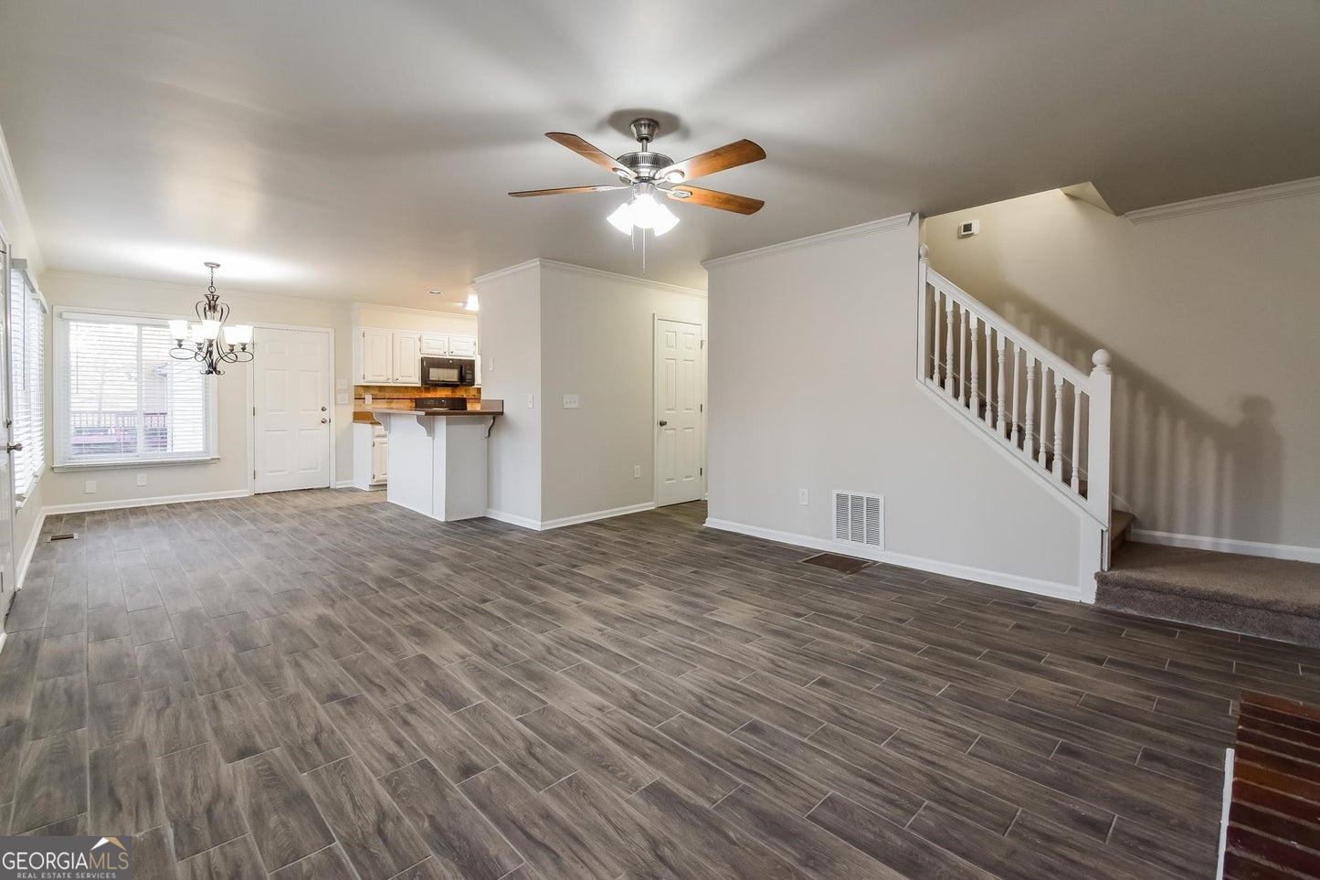 4 bedroom 2.5 bath house in Snellville