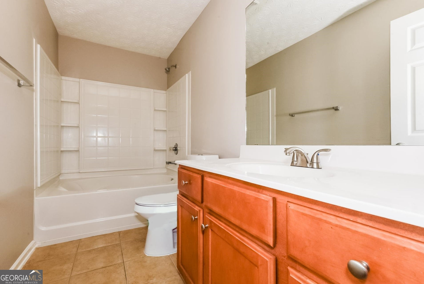 4 bedroom 2.5 bath house in Ellenwood