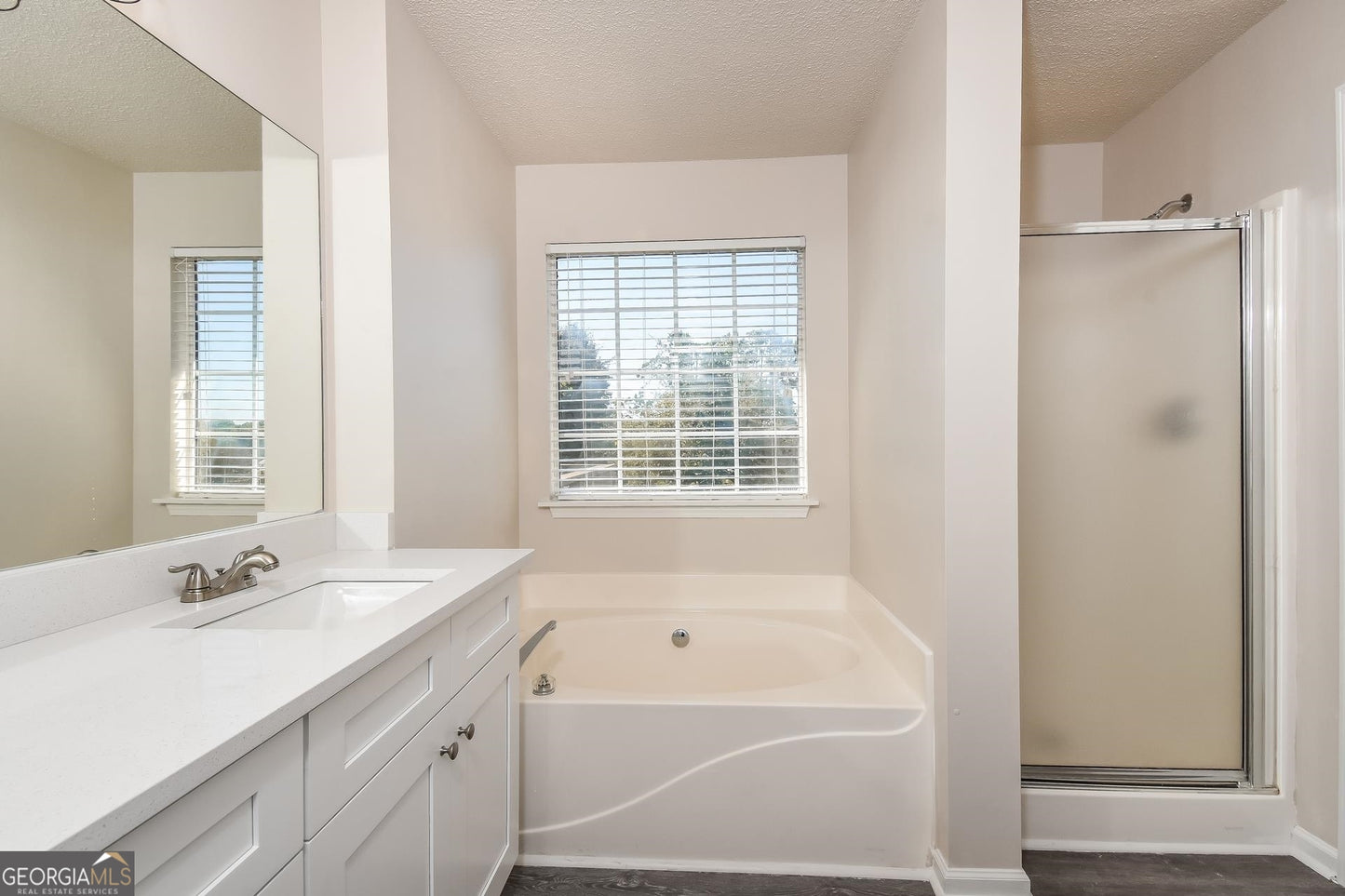4 bedroom 3 bath house in Austell