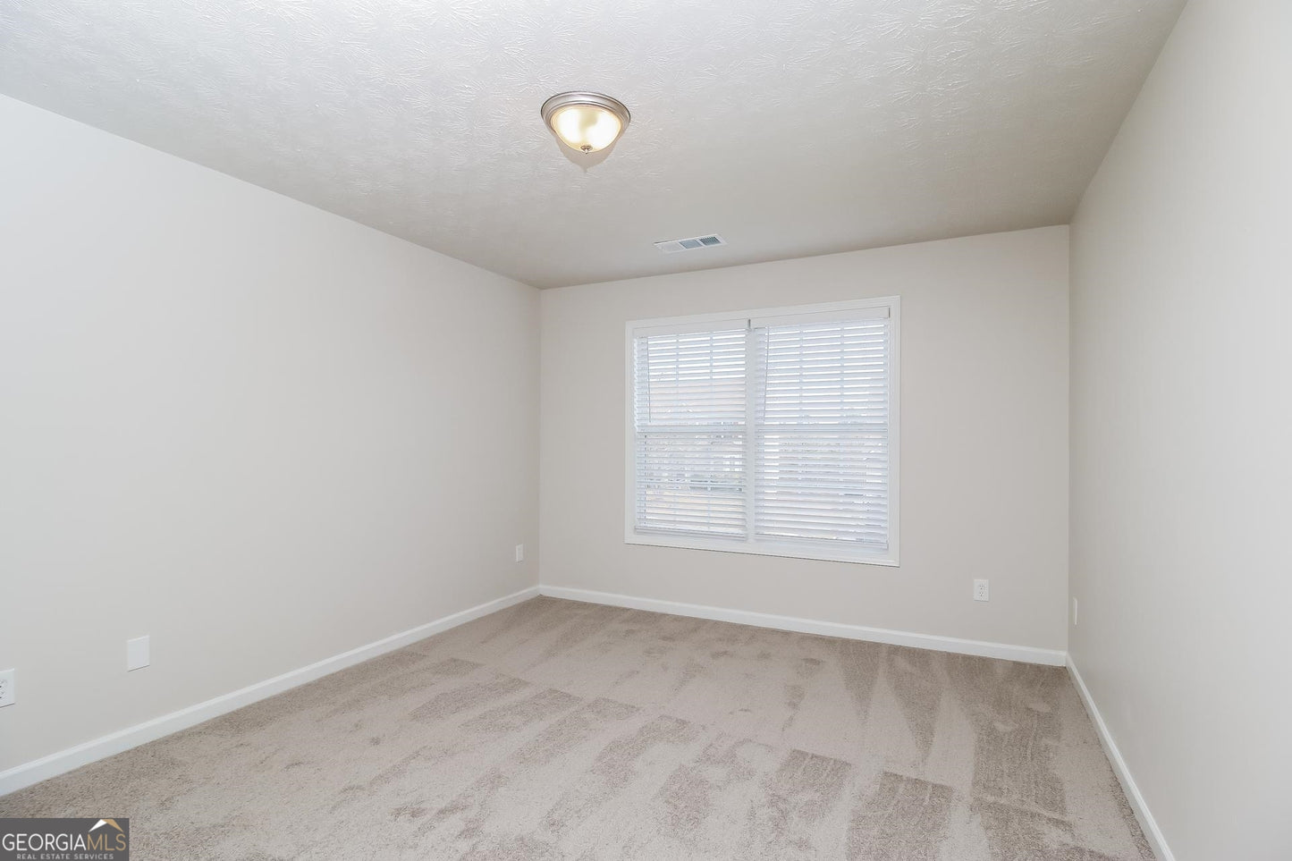 4 bedroom 2.5 bath house in Covington