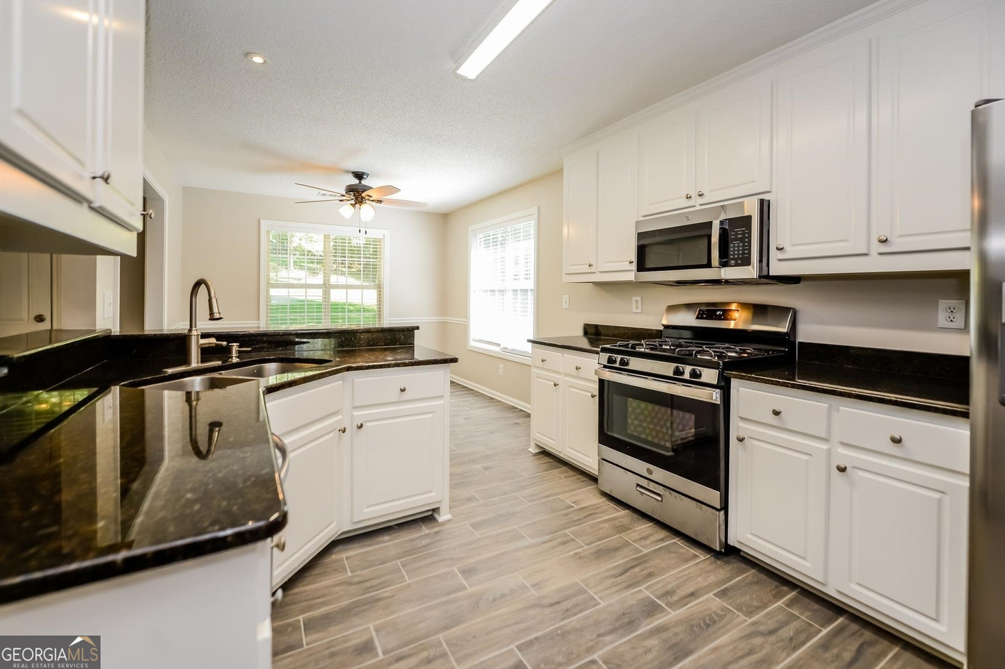 4 bedroom 2.5 bath house in Mcdonough