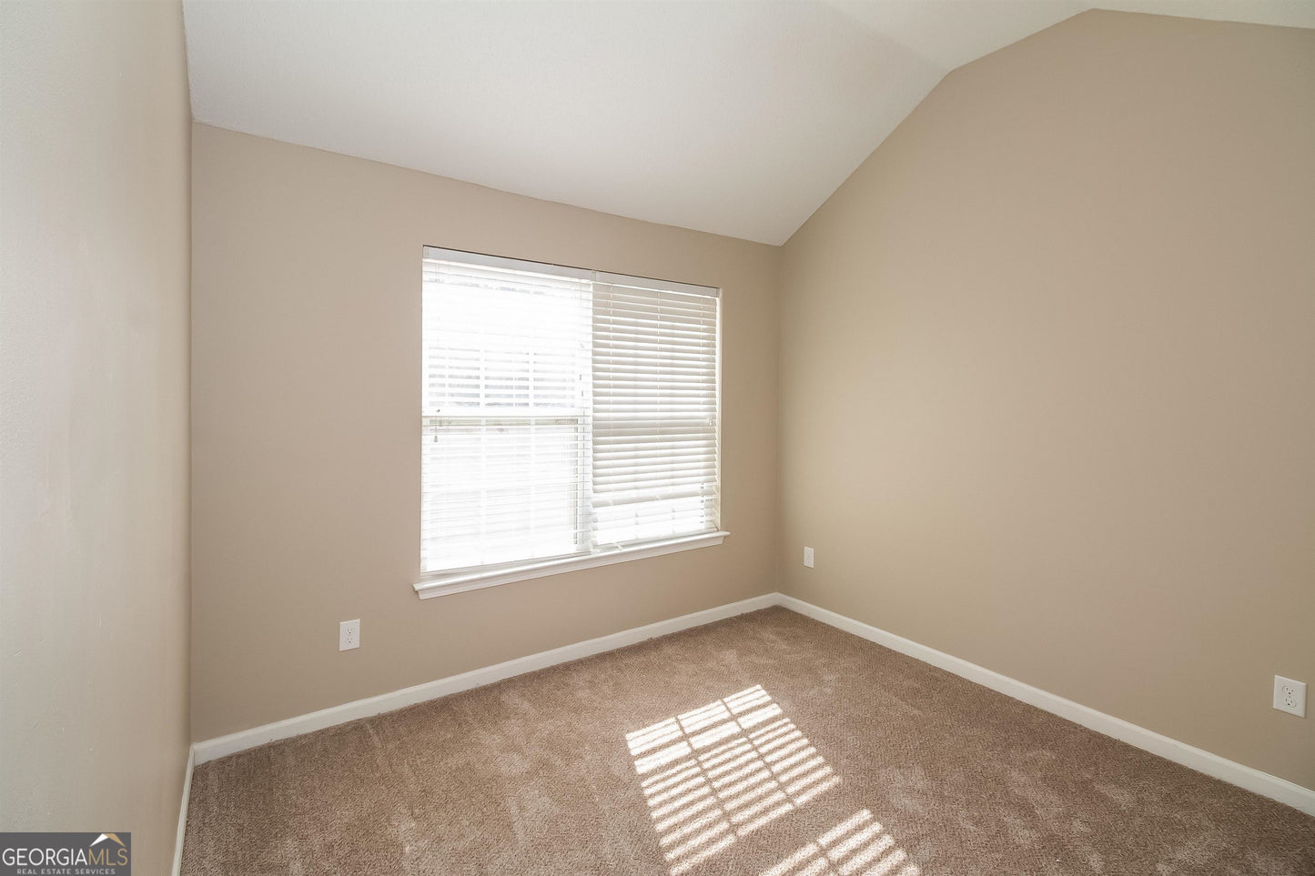 4 bedroom 2.5 bath house in South Fulton