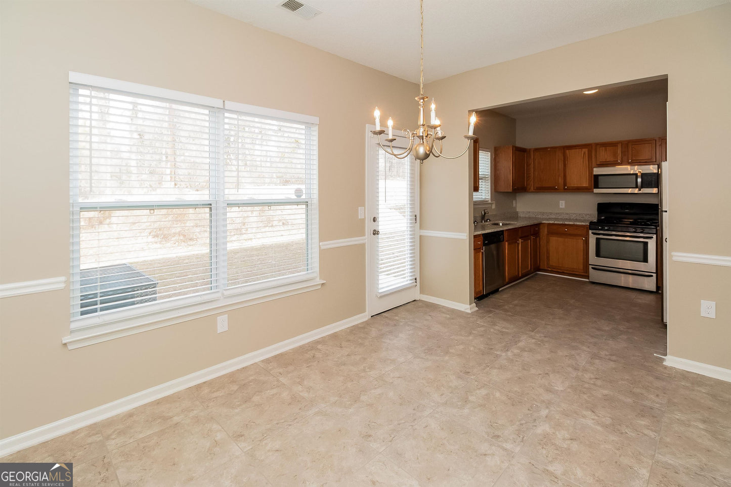 4 bedroom 2.5 bath house in South Fulton