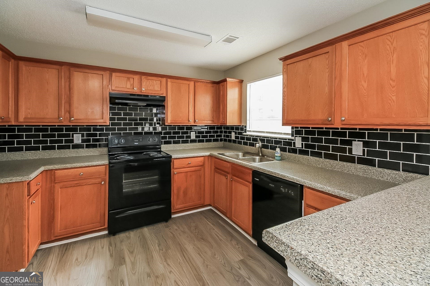 3 bedroom 2 bath house in Rex