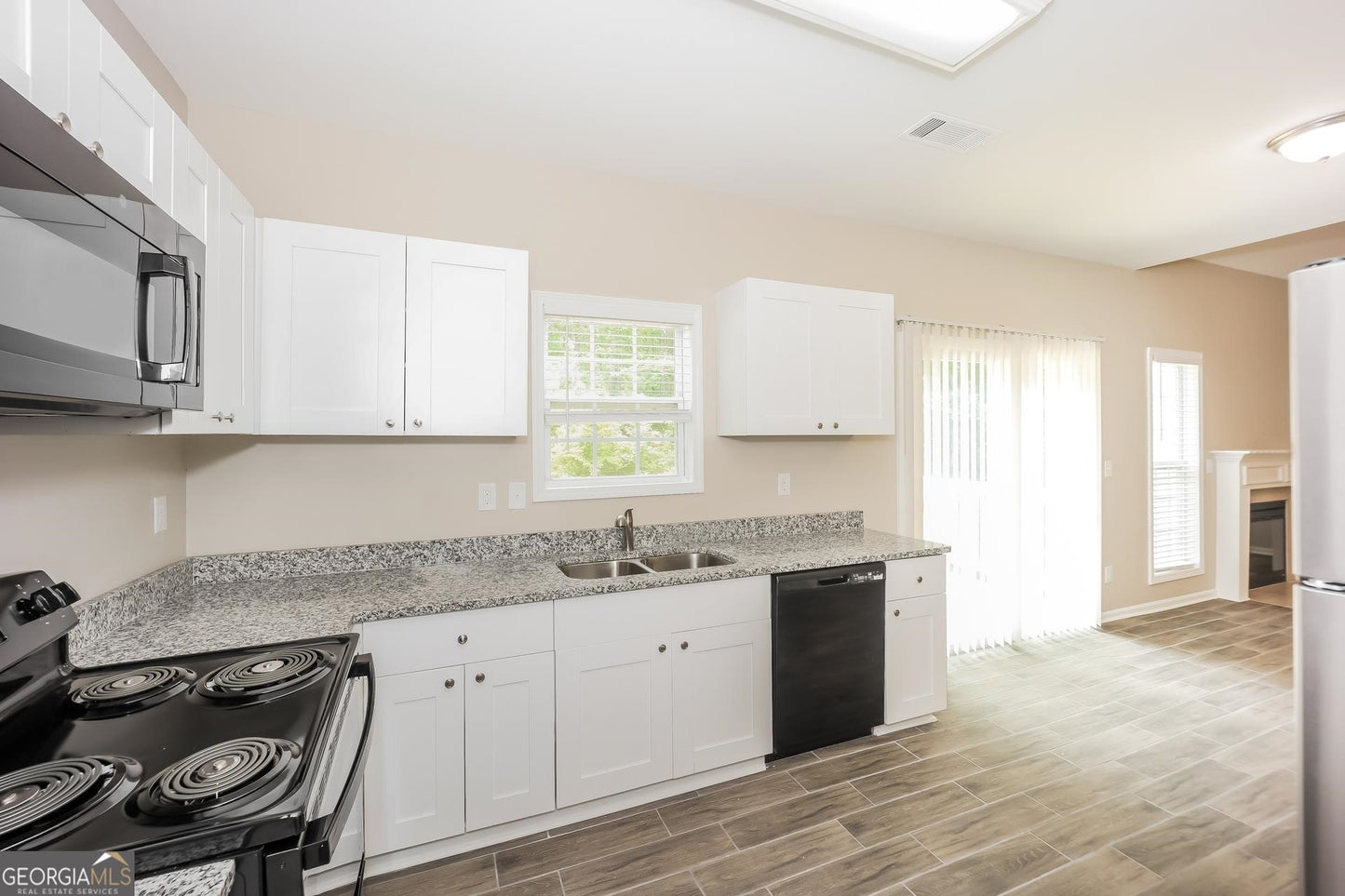 3 bedroom 2.5 bath house in Newnan