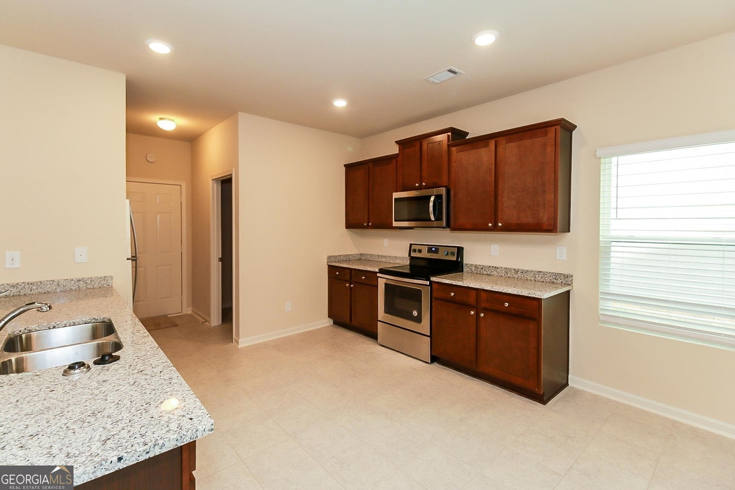 4 bedroom 2.5 bath house in Hampton