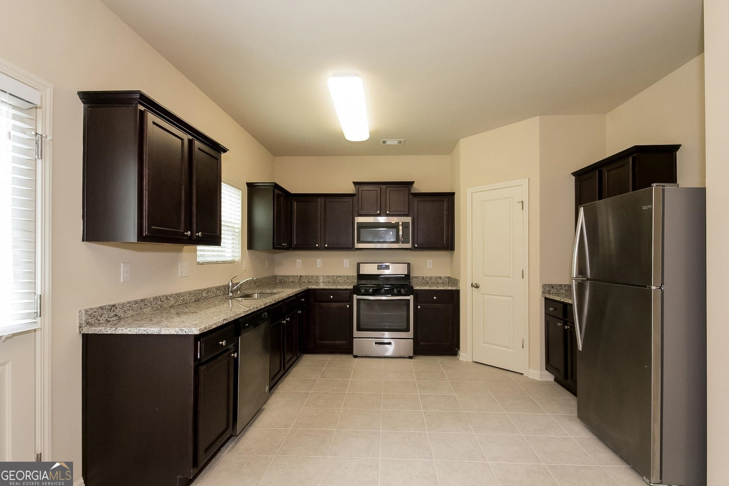 4 bedroom 2.5 bath house in Jonesboro
