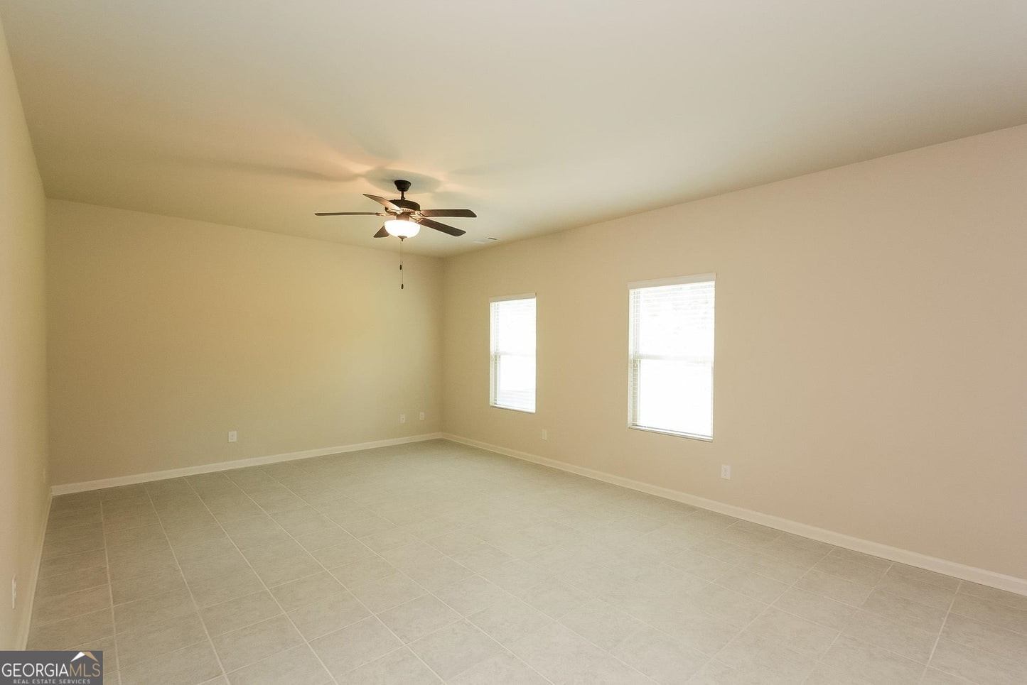 4 bedroom 2.5 bath house in Jonesboro