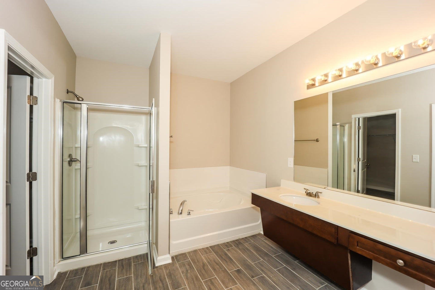 4 bedroom 2.5 bath house in Hampton