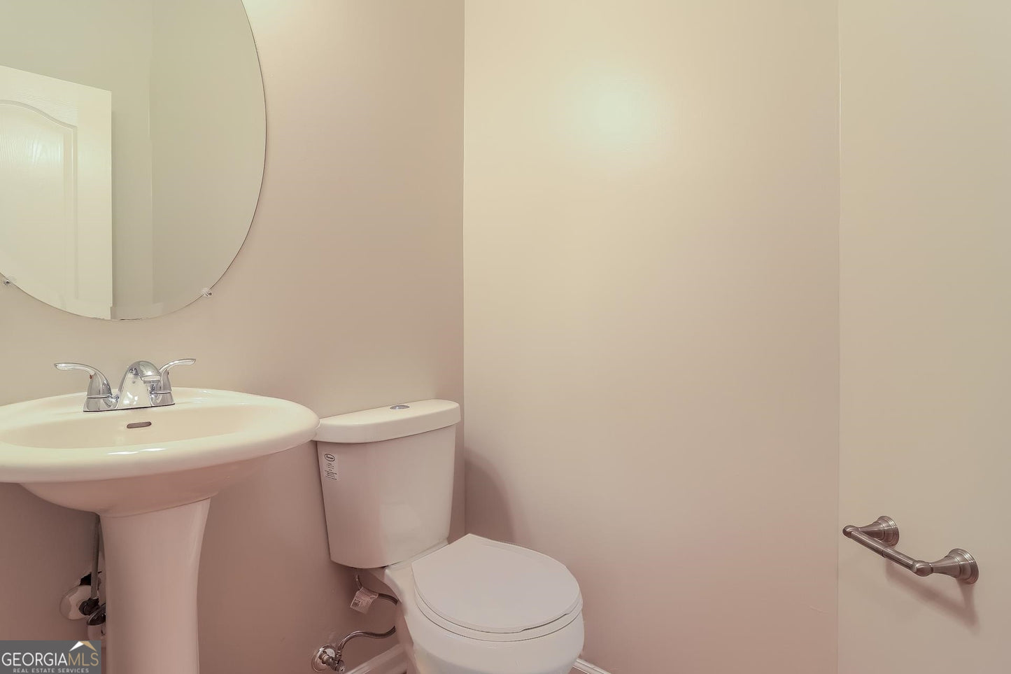 3 bedroom 2.5 bath house in Dallas