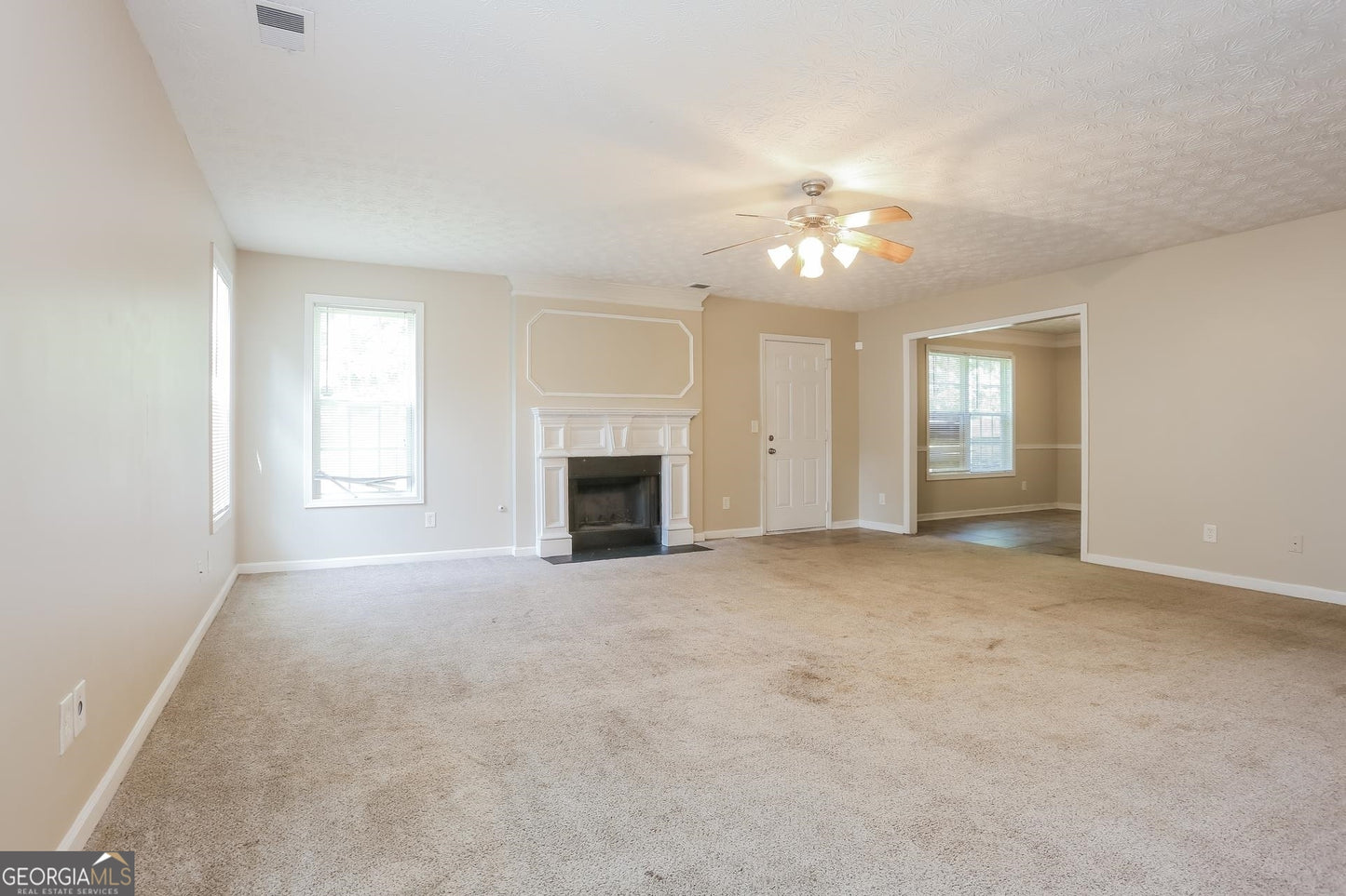 4 bedroom 2.5 bath house in Decatur