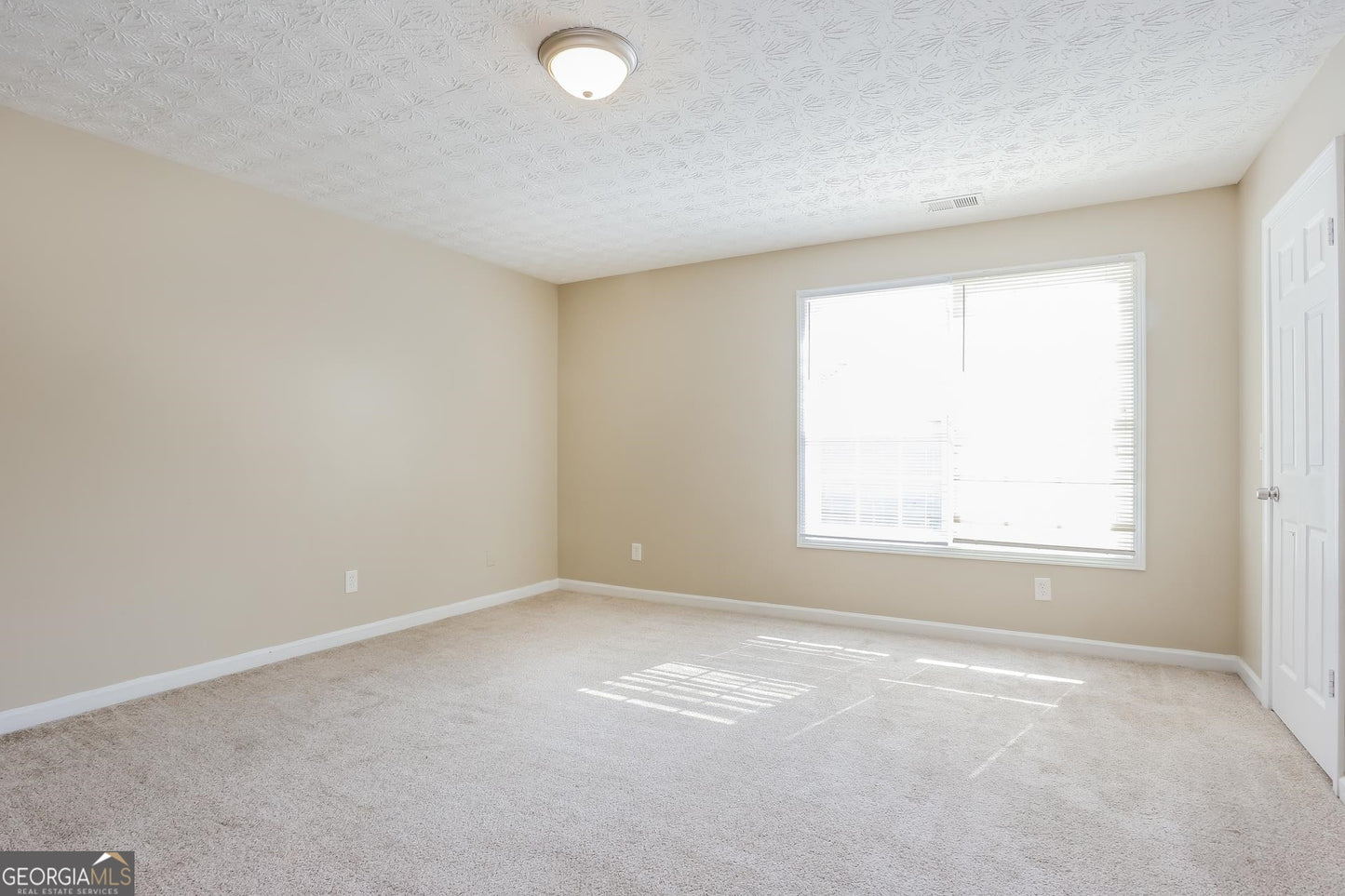 4 bedroom 2.5 bath house in Decatur
