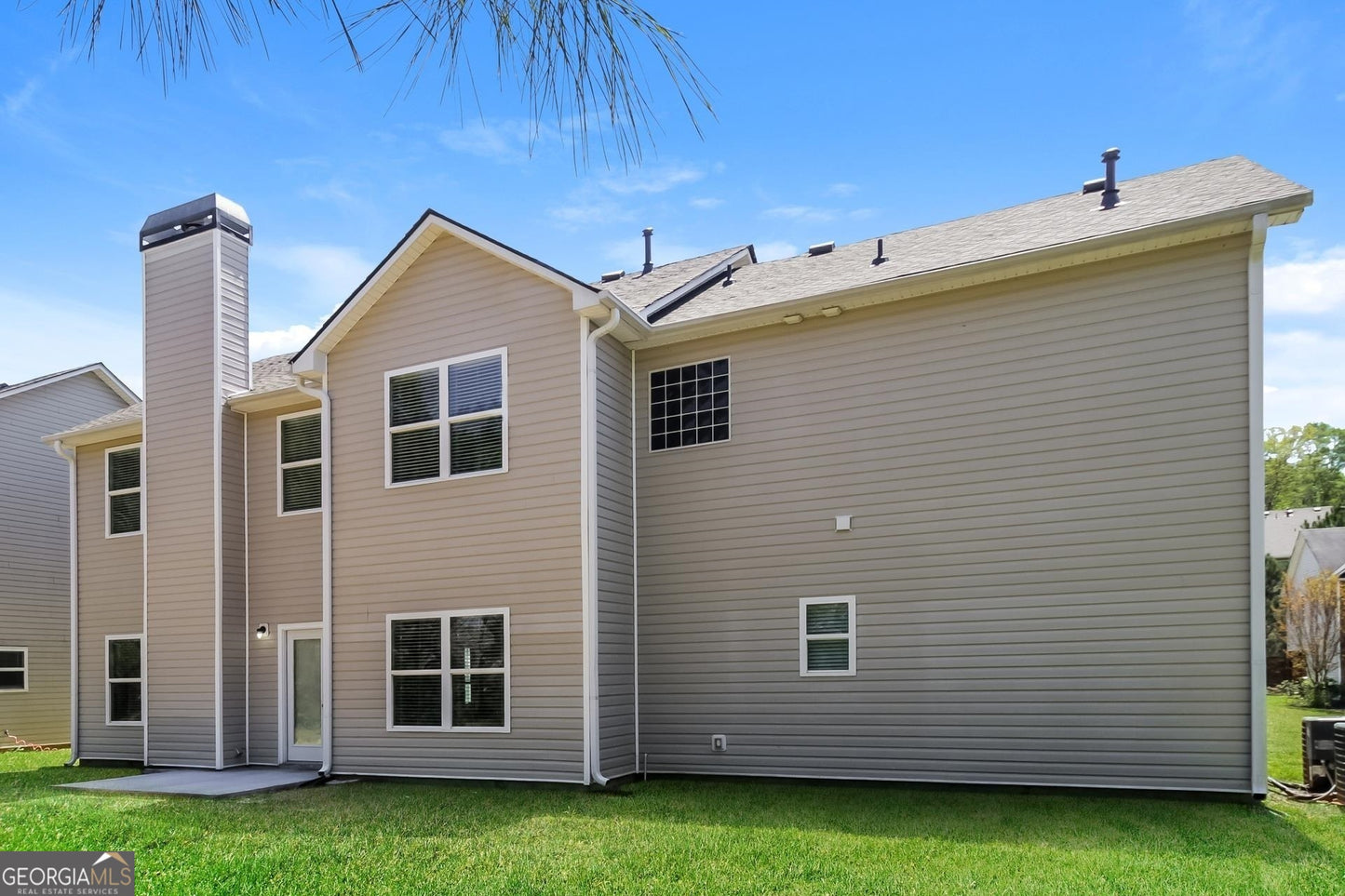 4 bedroom 2.5 bath house in Hiram