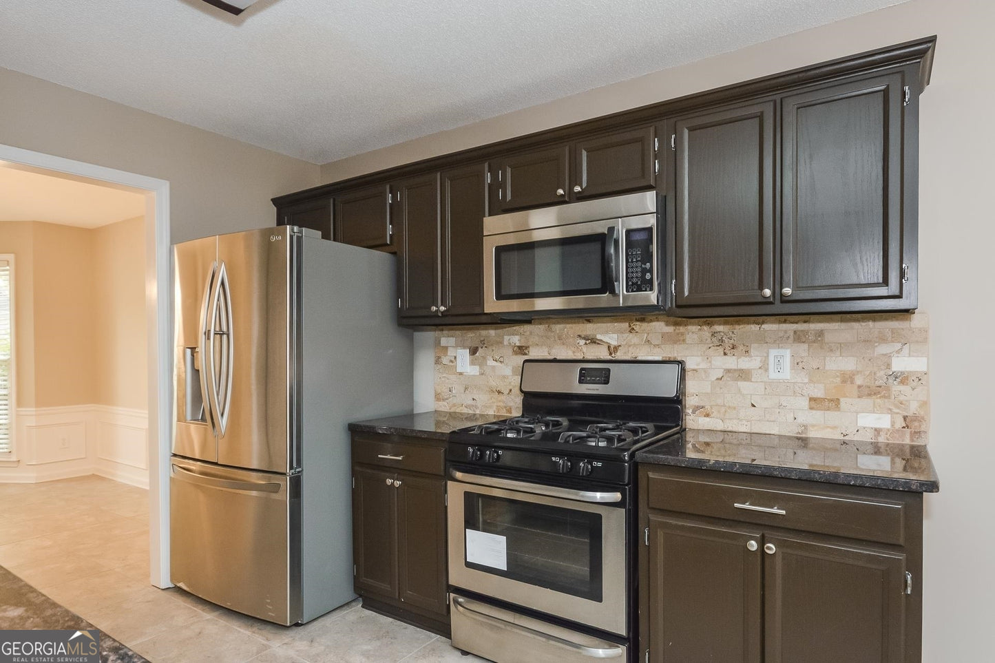 3 bedroom 2.5 bath house in Lawrenceville
