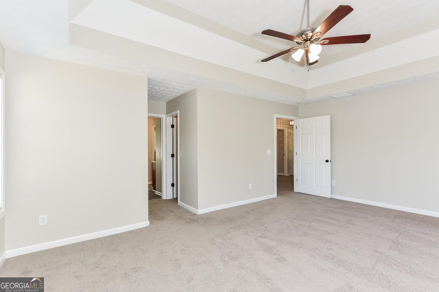 4 bedroom 2.5 bath house in Flowery branch
