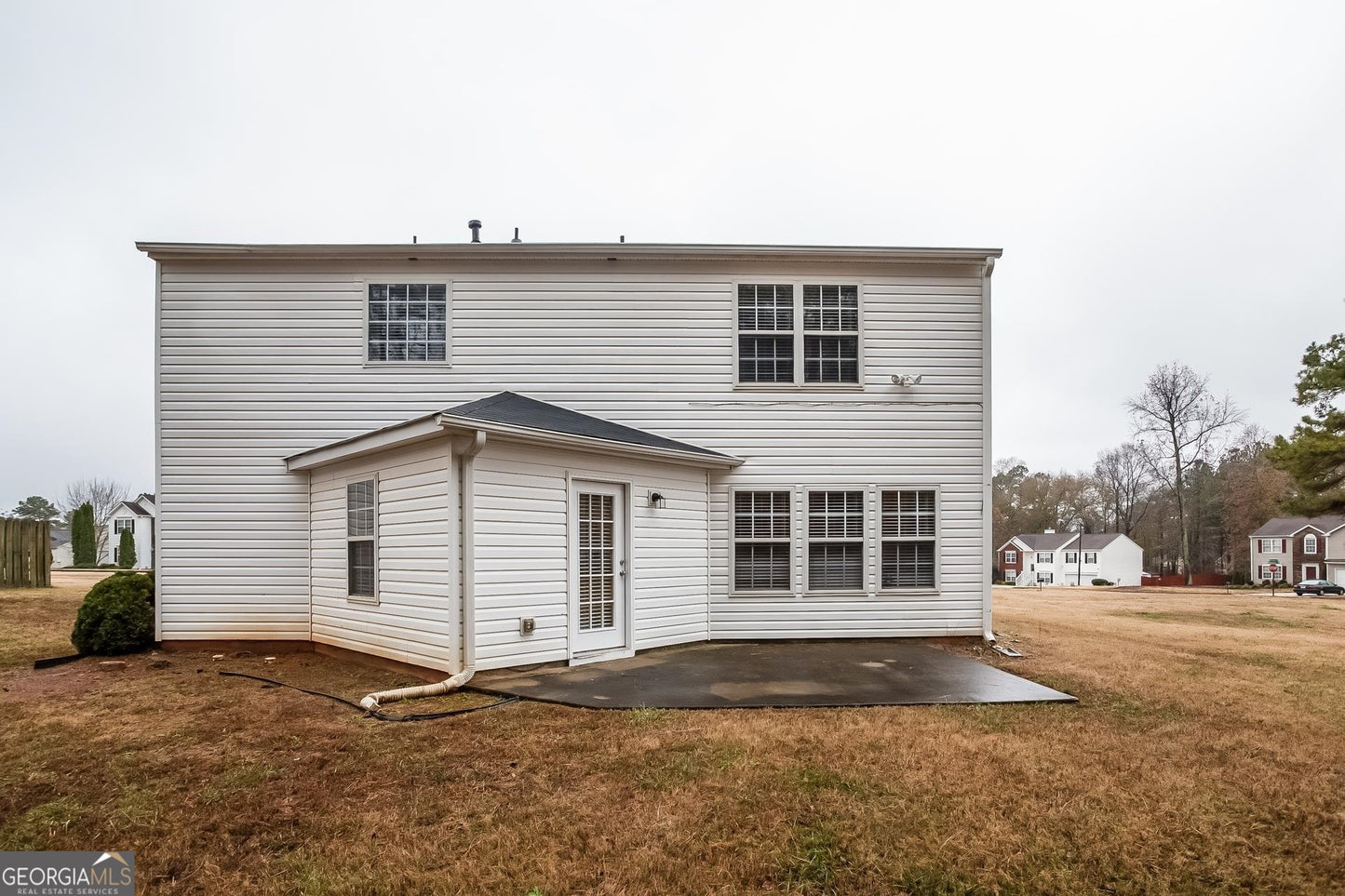4 bedroom 2.5 bath house in Powder springs