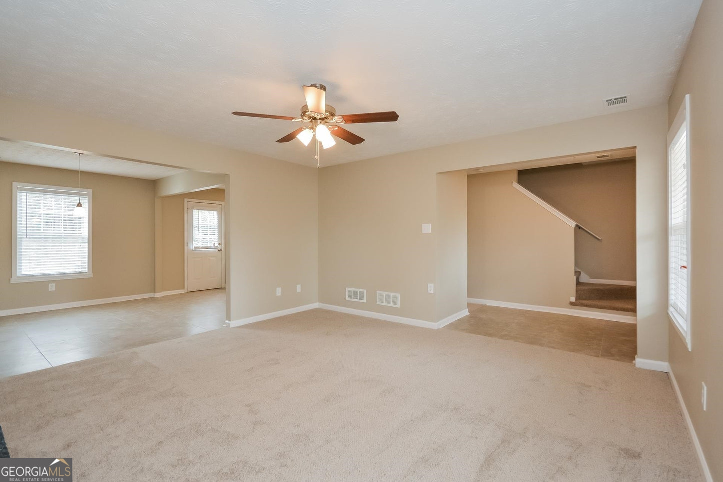 4 bedroom 2.5 bath house in Lawrenceville