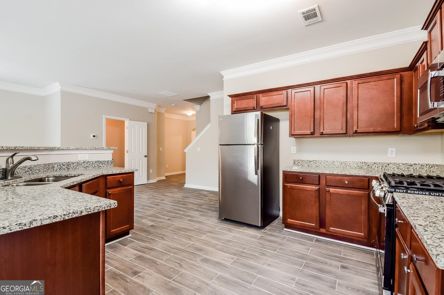4 bedroom 2.5 bath house in Atlanta
