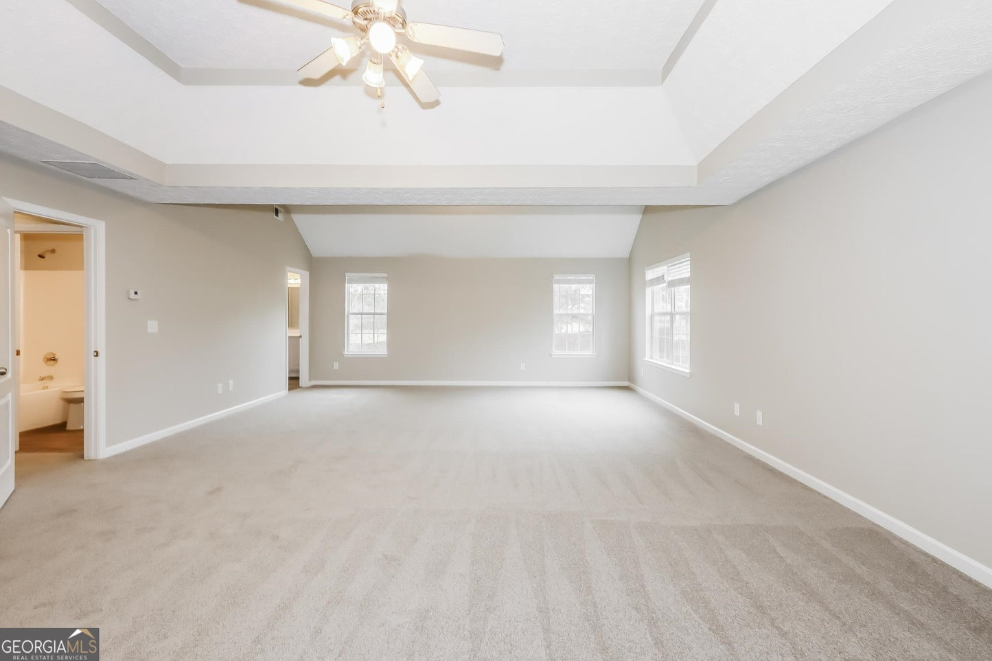 4 bedroom 3.5 bath house in Locust grove