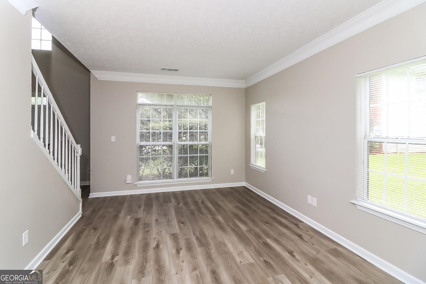 4 bedroom 2.5 bath house in Lithonia