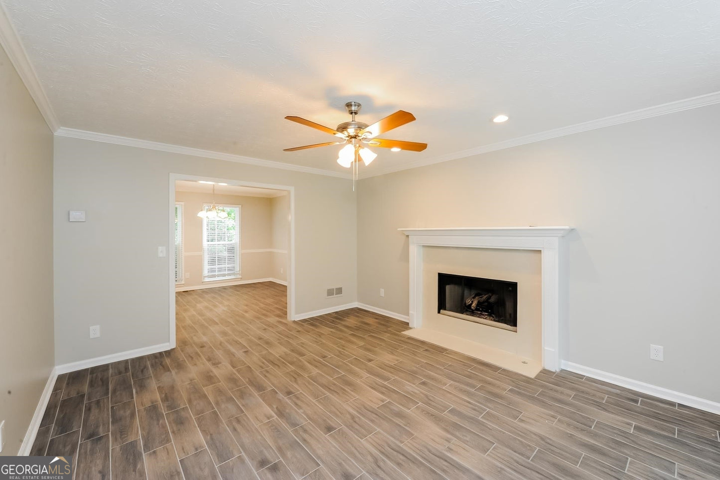 4 bedroom 2.5 bath house in Lawrenceville