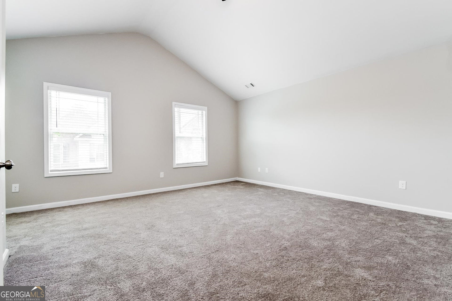 4 bedroom 2.5 bath house in Atlanta