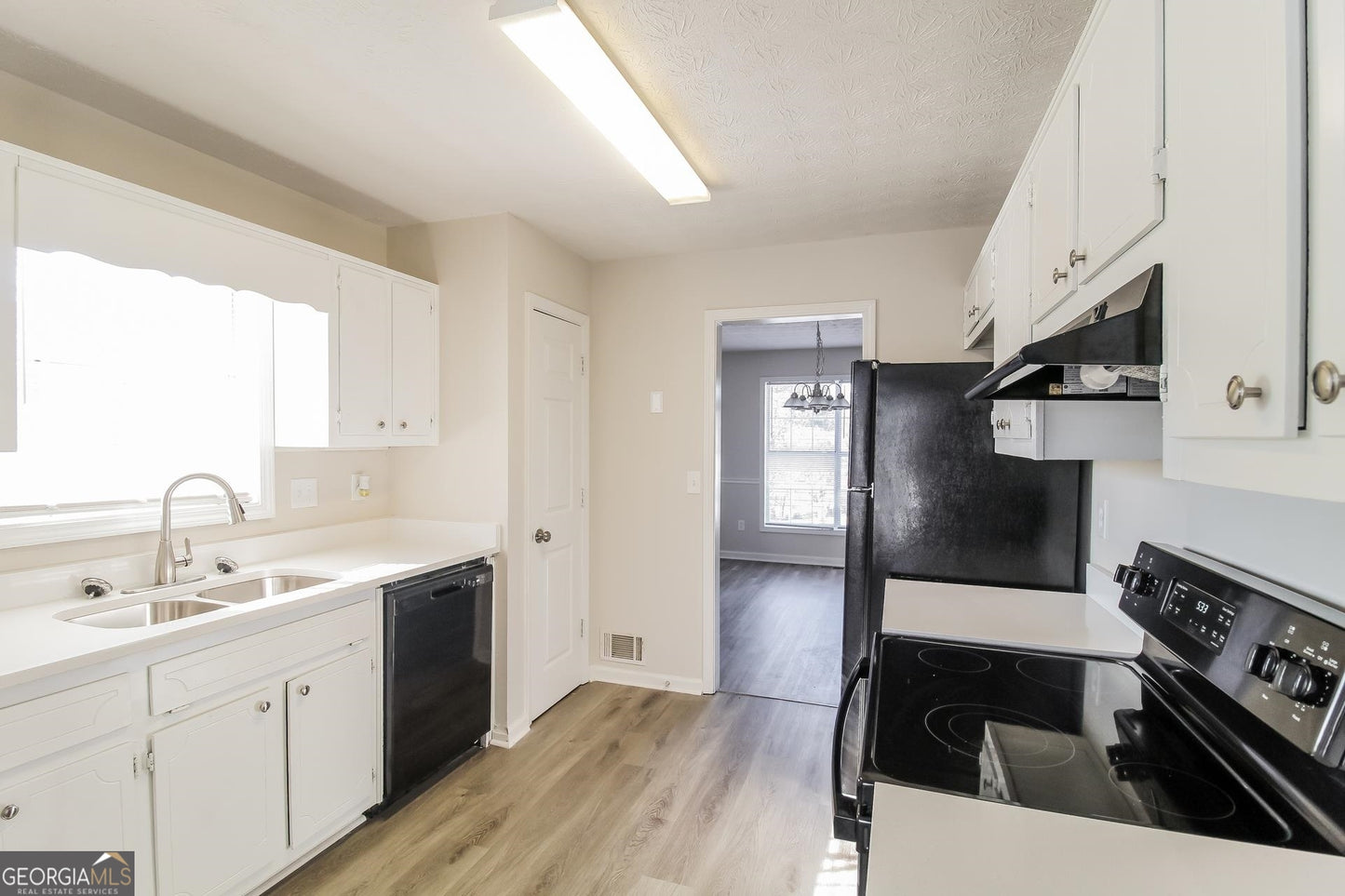 3 bedroom 2.5 bath house in Lawrenceville