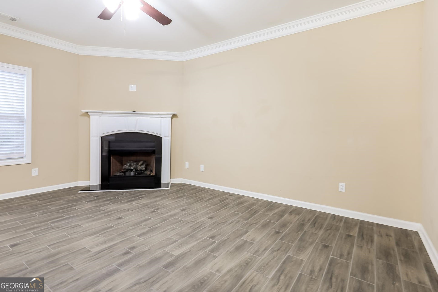 4 bedroom 2.5 bath house in Atlanta