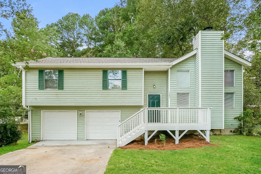 4 bedroom 2.5  bath house in Riverdale