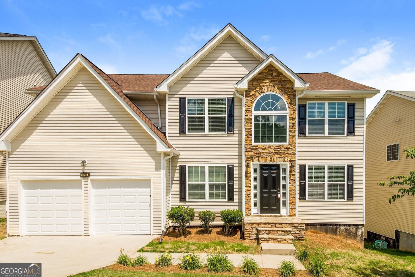 5 bedroom 3  bath house in Douglasville