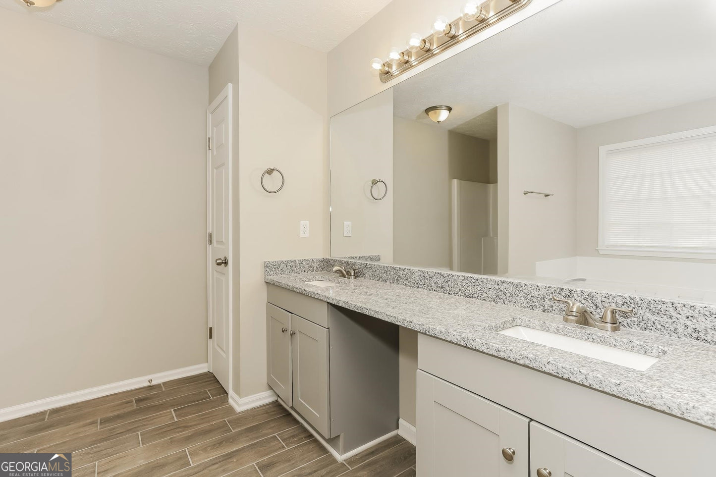 4 bedroom 2.5 bath house in Stockbridge