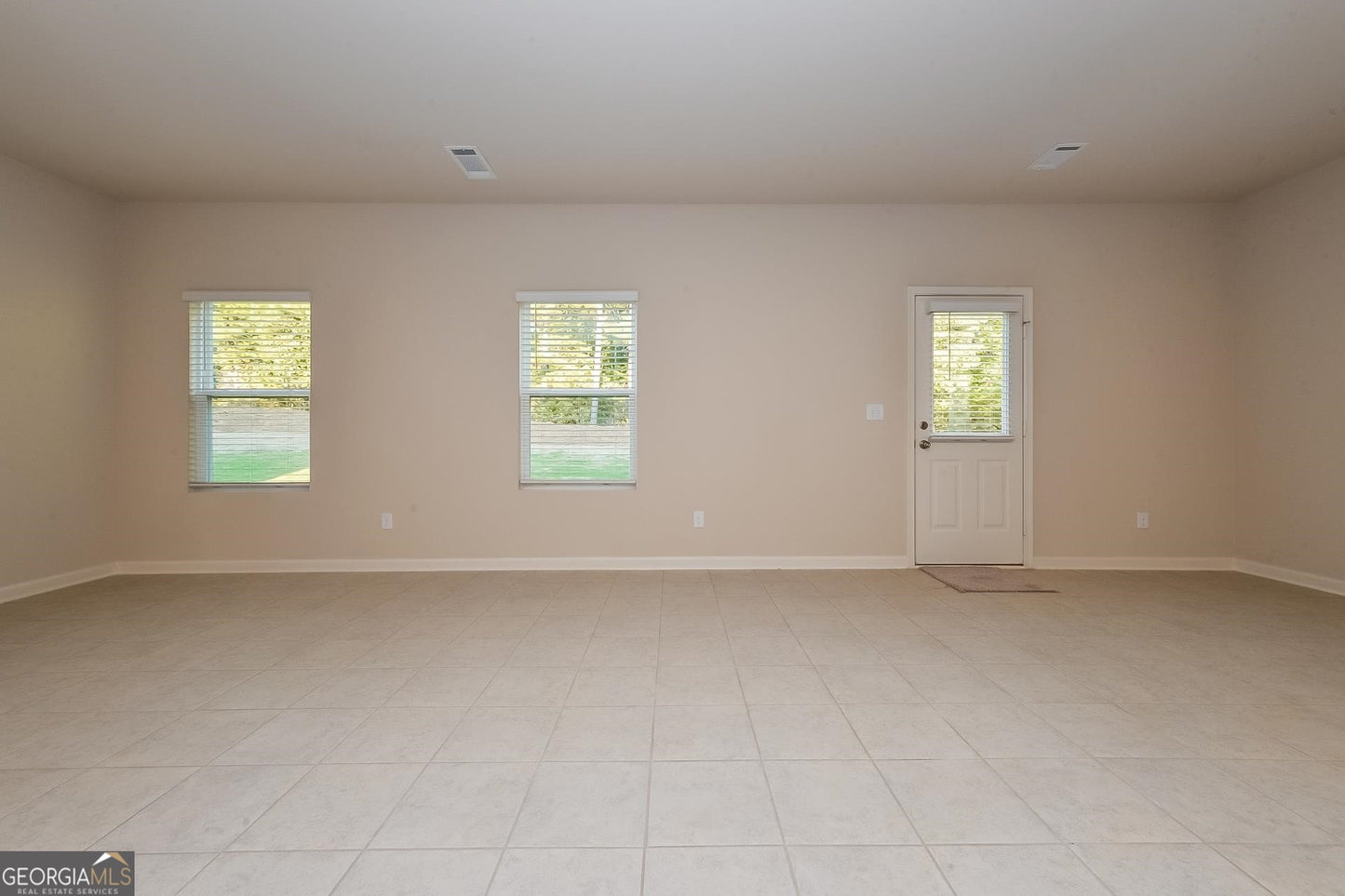 4 bedroom 2.5 bath house in Hampton