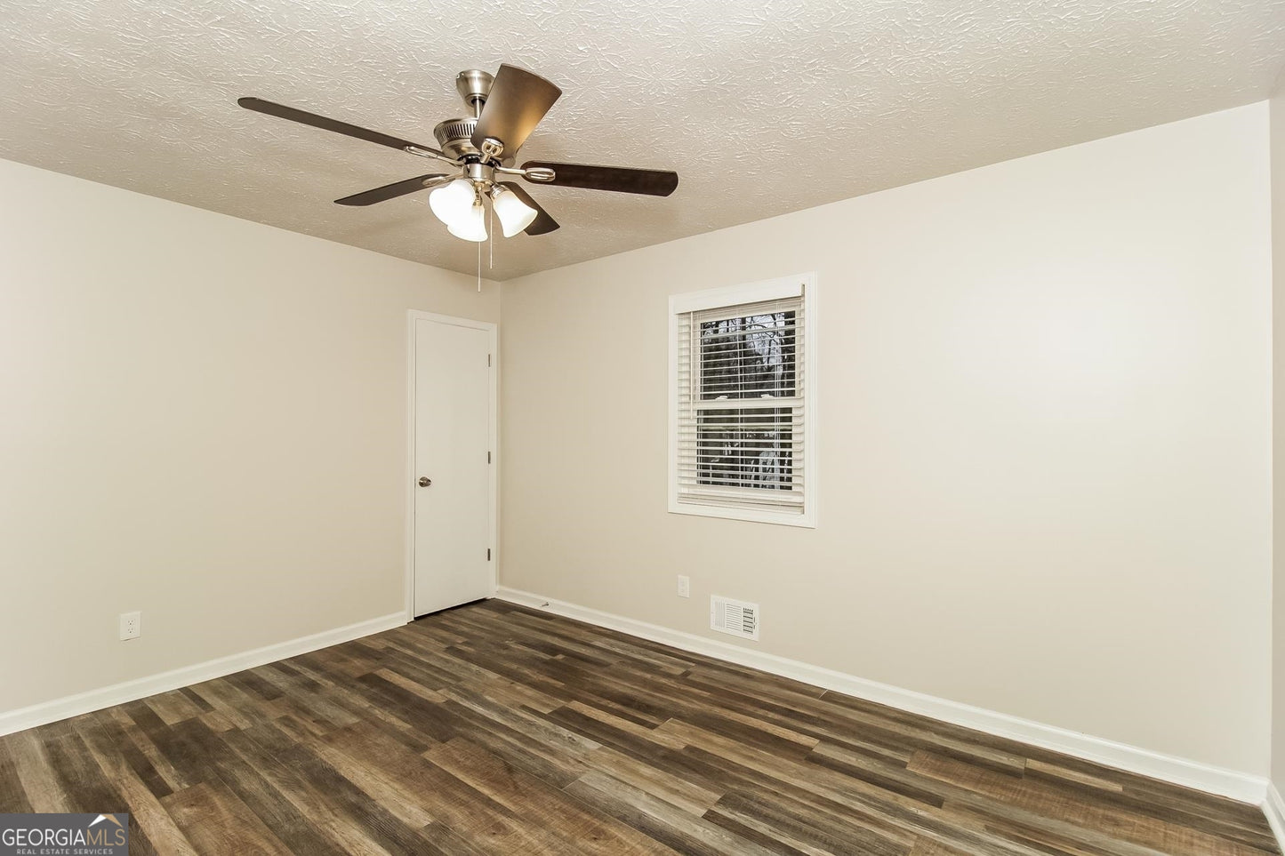 4 bedroom 2.5 bath house in Douglasville