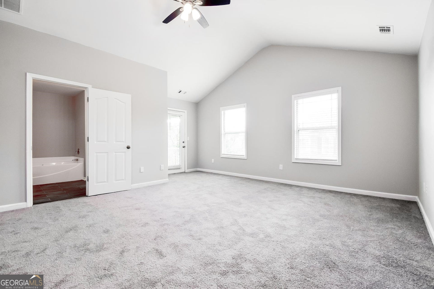 4 bedroom 2.5 bath house in Atlanta