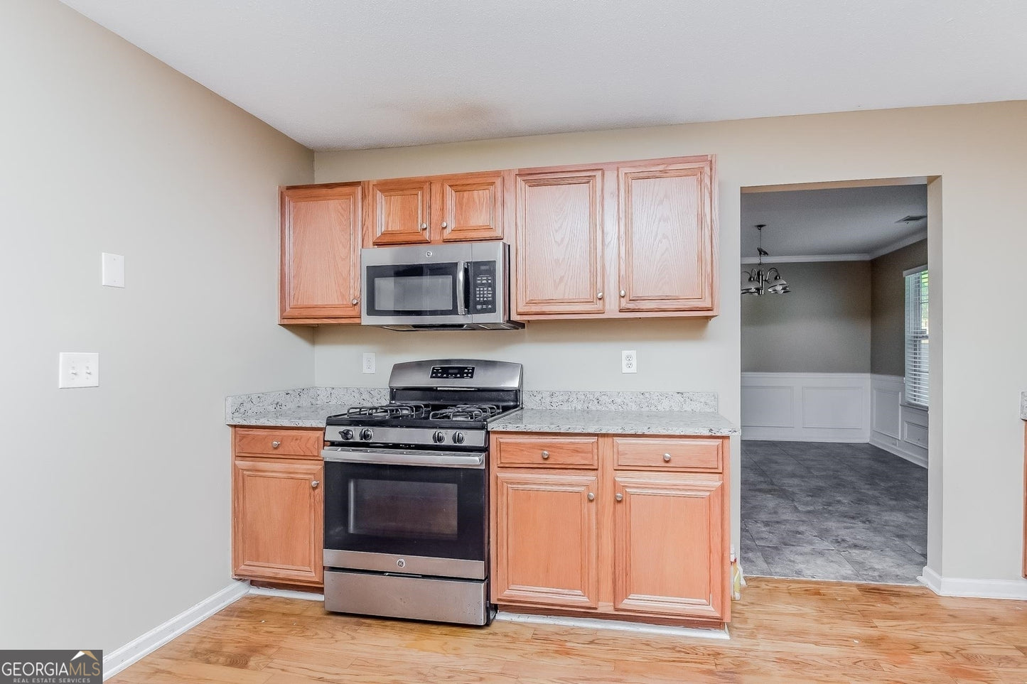 4 bedroom 2.5 bath house in Ellenwood