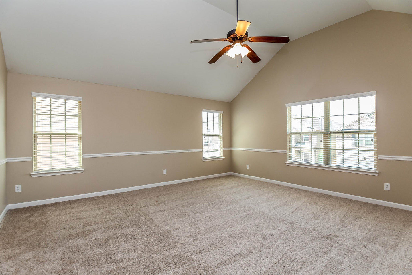 4 bedroom 2.5 bath house in McDonough