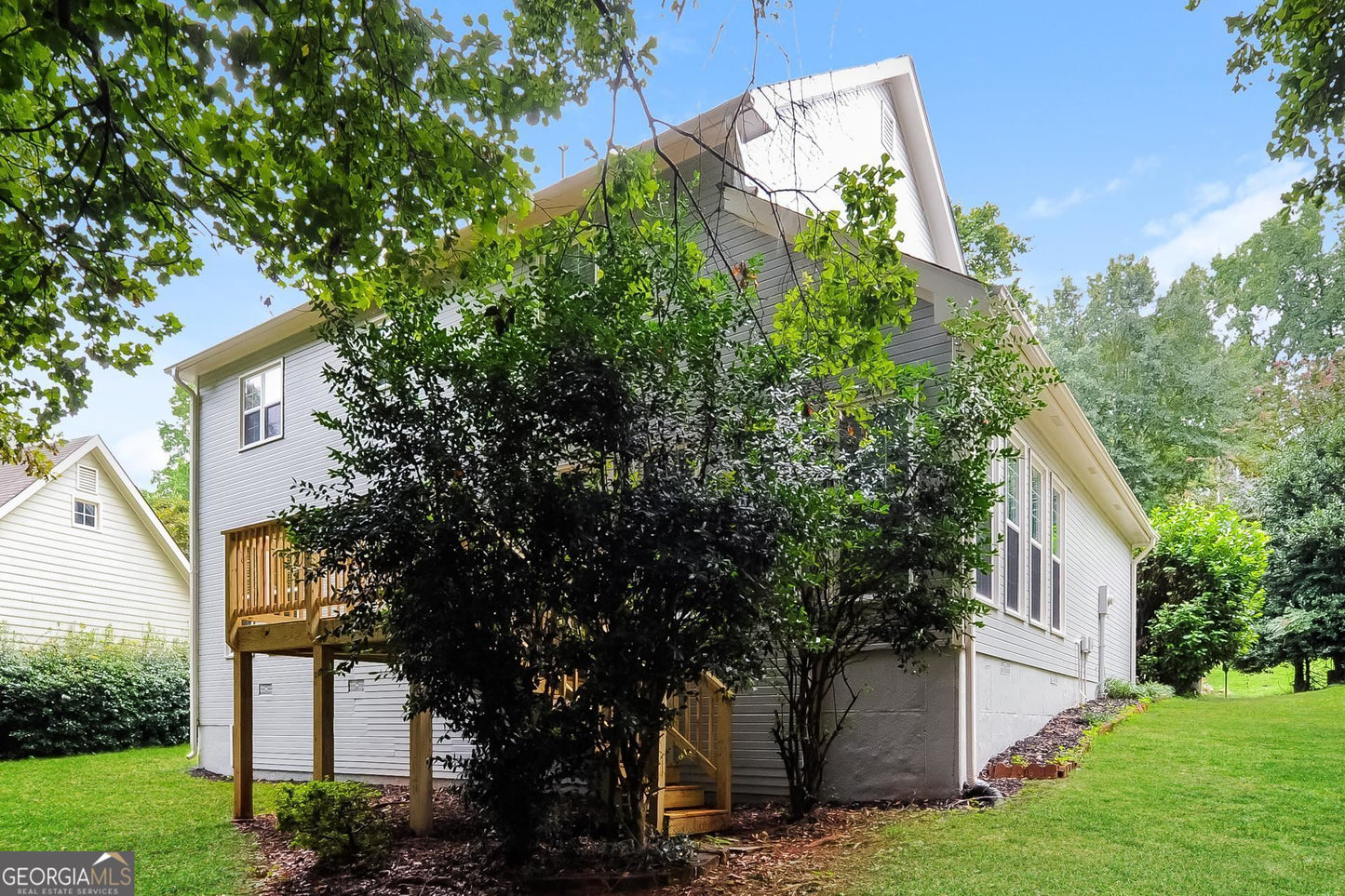 4 bedroom 2.5 bath house in Lawrenceville
