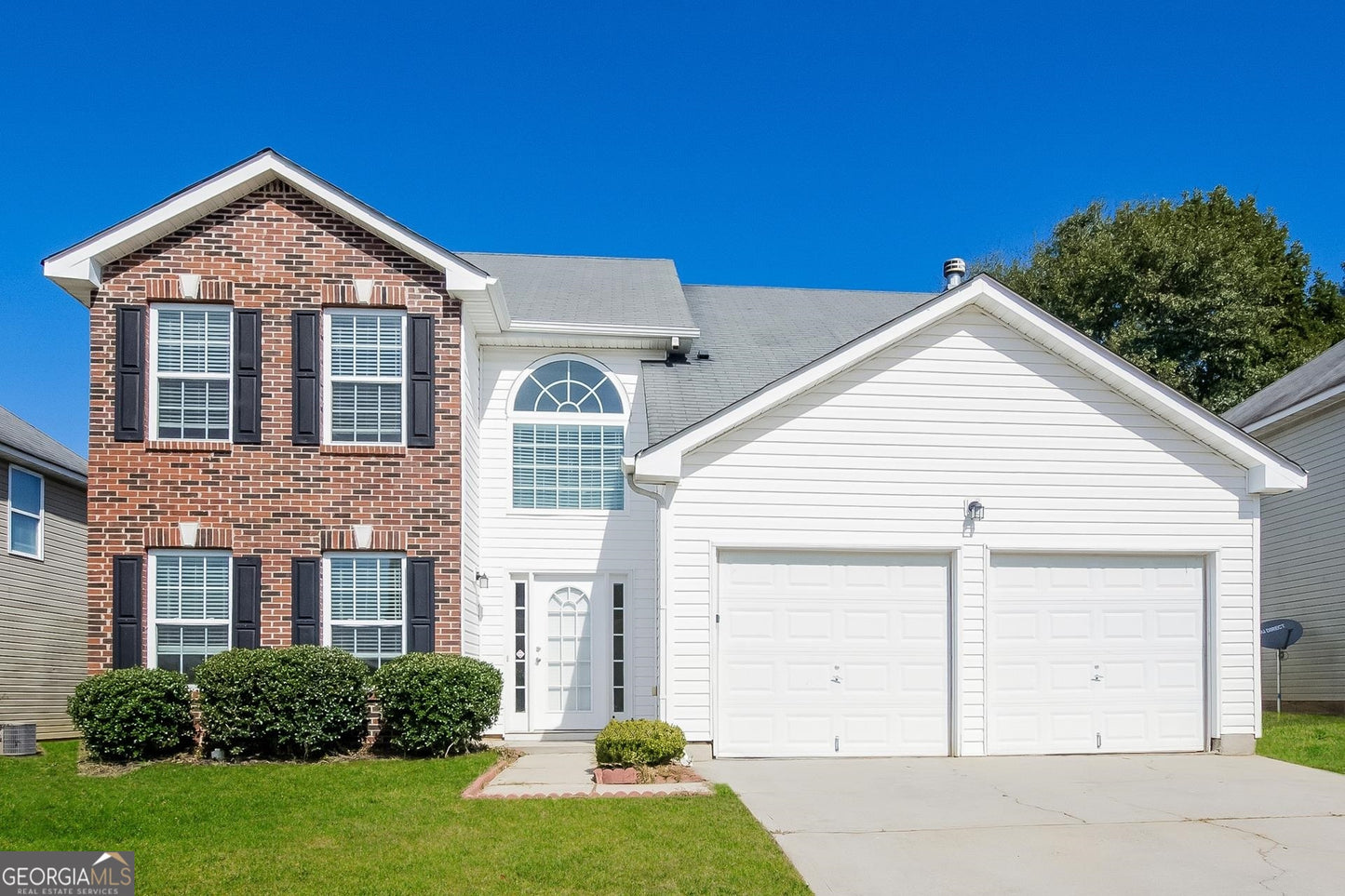 4 bedroom 2.5 bath house in Fairburn