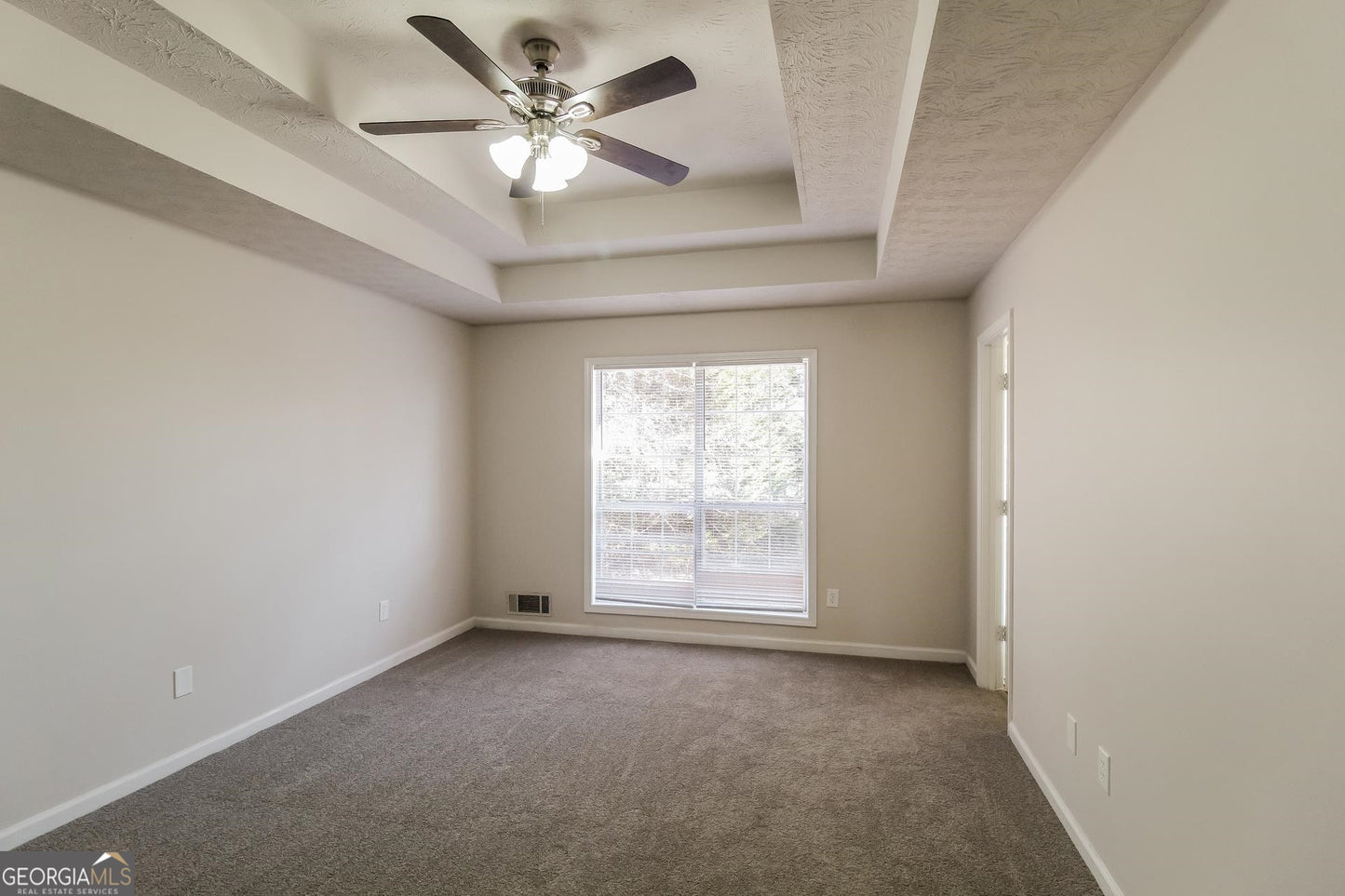 3 bedroom 2.5 bath house in Lawrenceville
