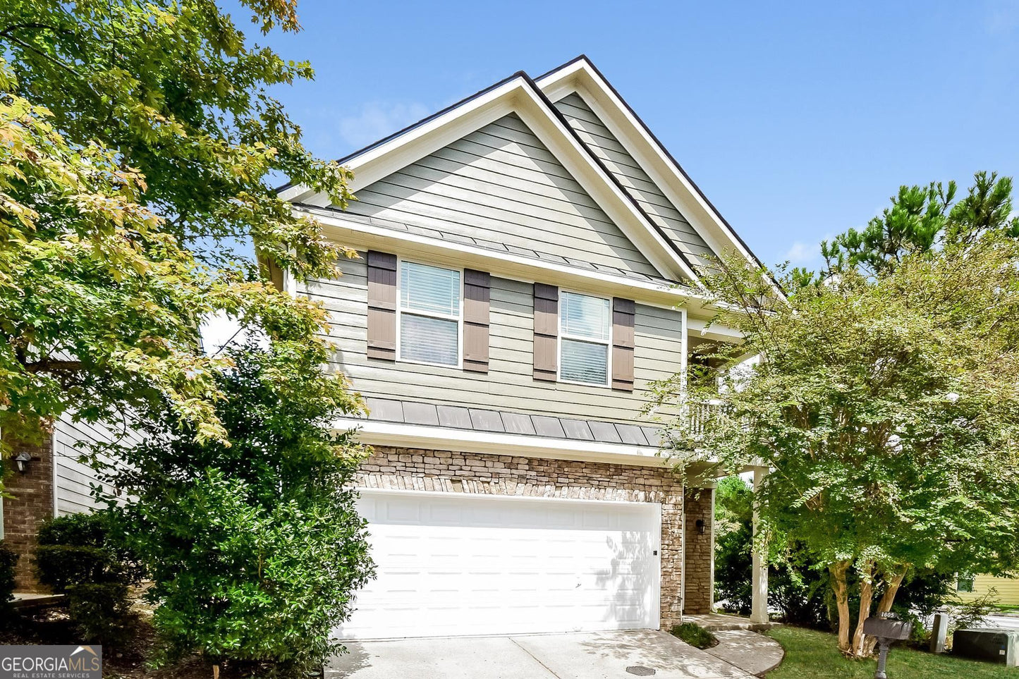 4 bedroom 2.5 bath house in Atlanta