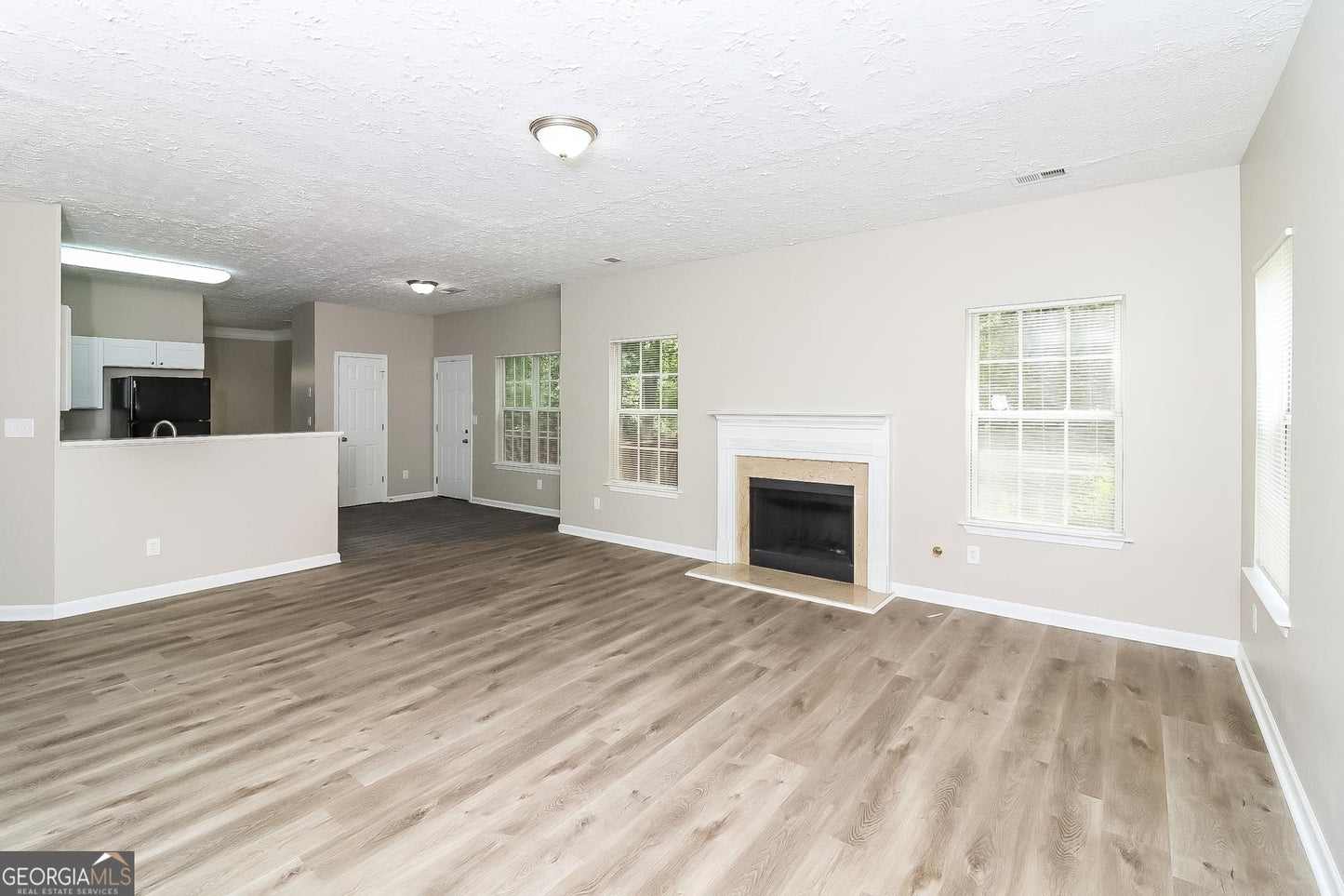 4 bedroom 2.5 bath house in Lithonia