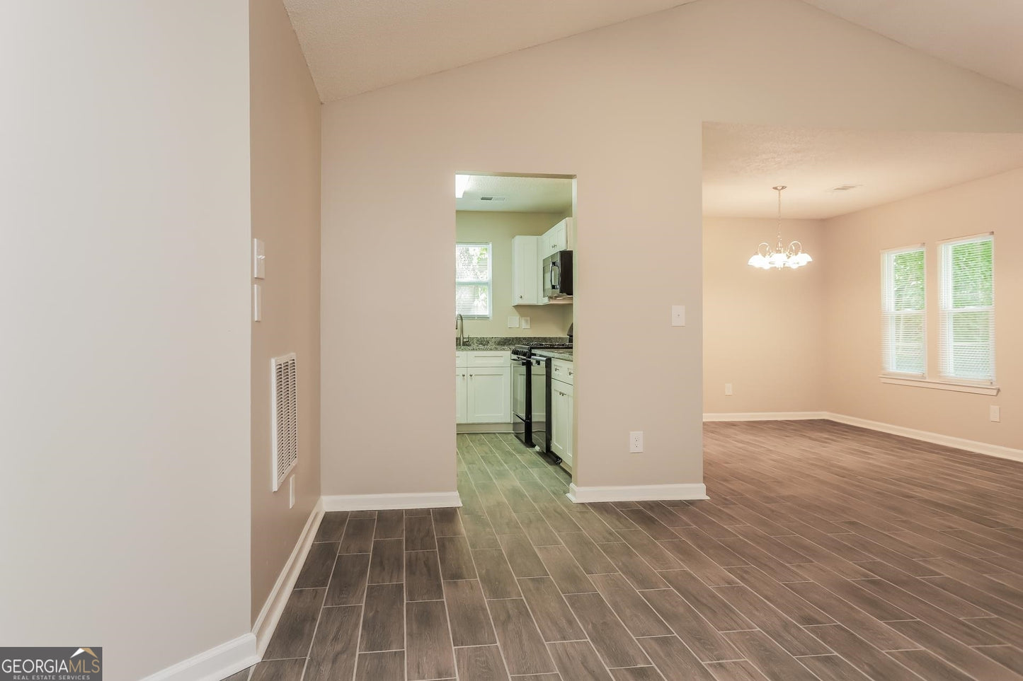 3 bedroom 2 bath house in stone mountain