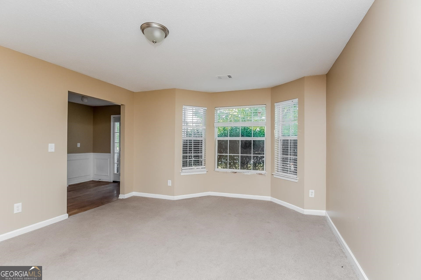 4 bedroom 2.5 bath house in Ellenwood