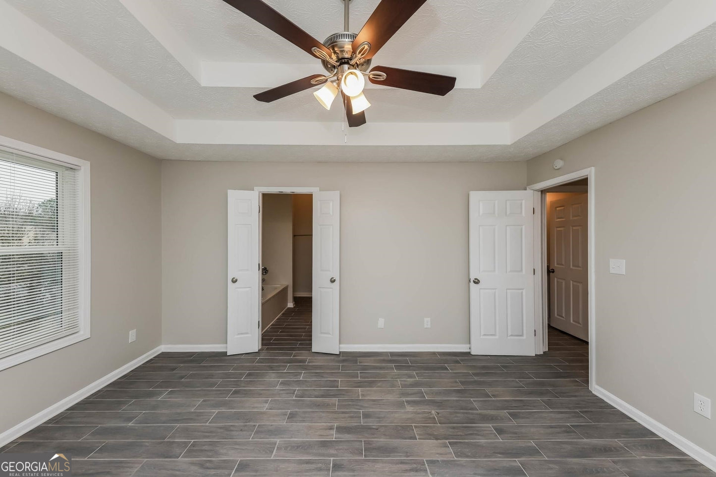 5 bedroom 3  bath house in Powder springs