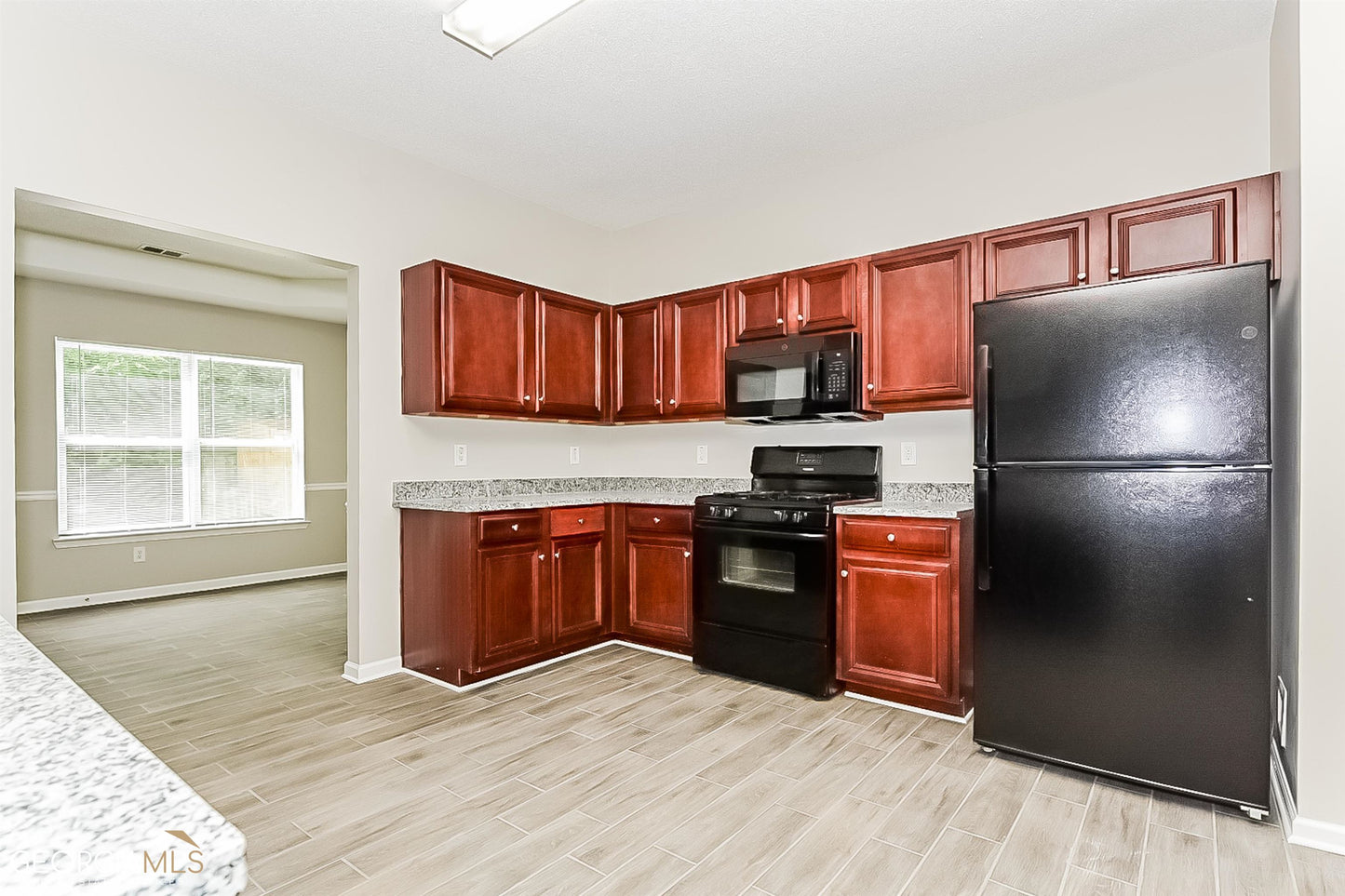 4 bedroom 2.5 bath house in Atlanta