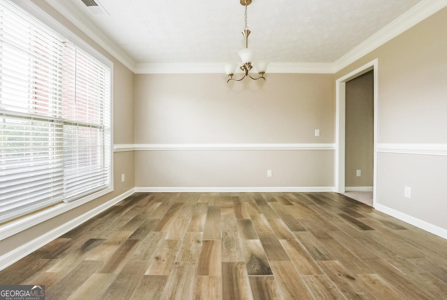 4 bedroom 2.5  bath house in Ellenwood